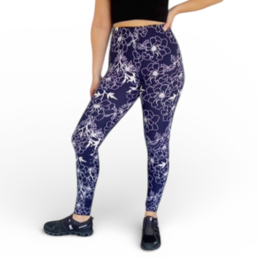 Navy blue and white floral print high rise stretch leggings one size